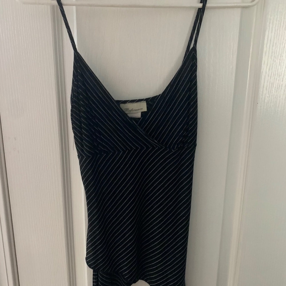 Reference black with white pin top